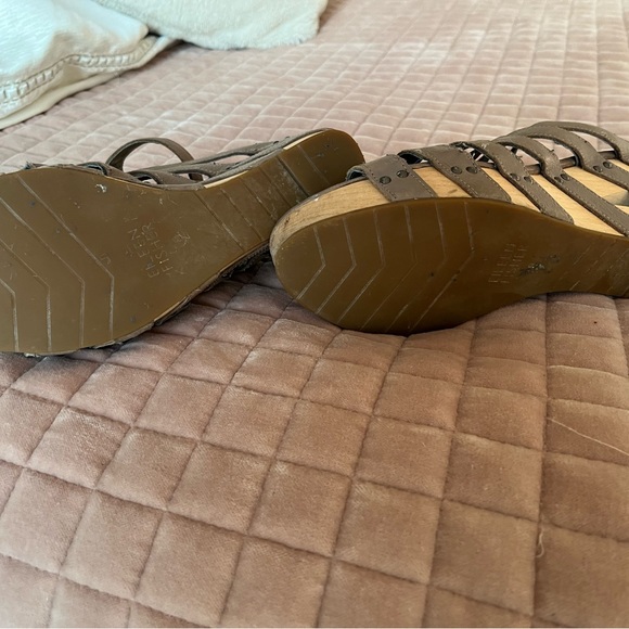 Eileen Fisher Wedges Size 8 - Picture 3 of 5